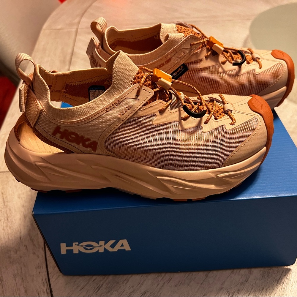 Hoka -Women 7B-Hopara 2-Hiking sandal wet n dry-NEW-So comfortable-Retired color